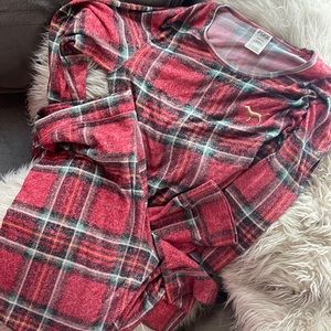 Victoria’s Secret Pink Plaid Holiday Christmas 2 piece Longjohn Pajama Sleepwear